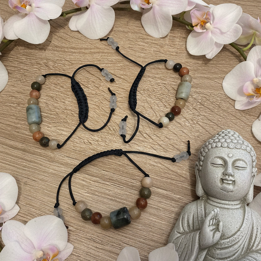 Jade birman, bracelet boules 8mm + 1 cylindre sur fil shamballa réglable
