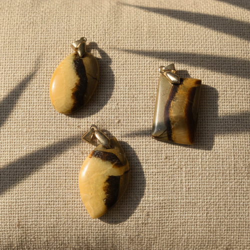 Septaria pendentif forme libre qualité AA+