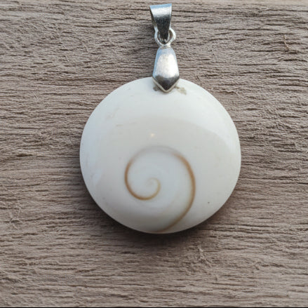 Oeil de Sainte Lucie Madagascar, pendentif qualité AAA