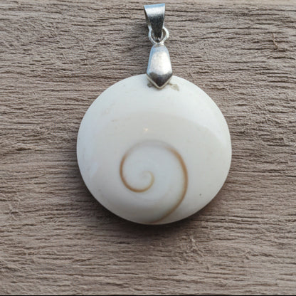 Oeil de Sainte Lucie Madagascar, pendentif qualité AAA
