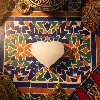 Sélénite, Coeur non gravé 35x45mm, Maroc.