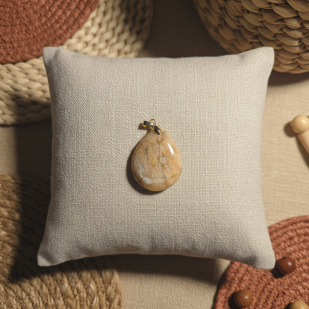 Pierre de Lune Pêche, pendentif forme libre qualité AA+