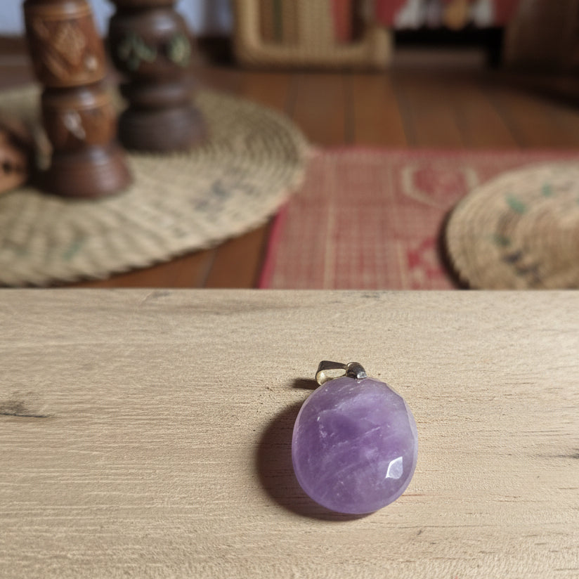 Améthyste ovale de Madagascar, pendentif qualité AA+
