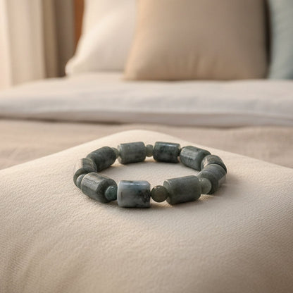 Jade birman bracelet cylindres + boules 8mm vert intermediaire