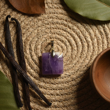 Améthyste divers formes, Madagascar, pendentif qualité AA+