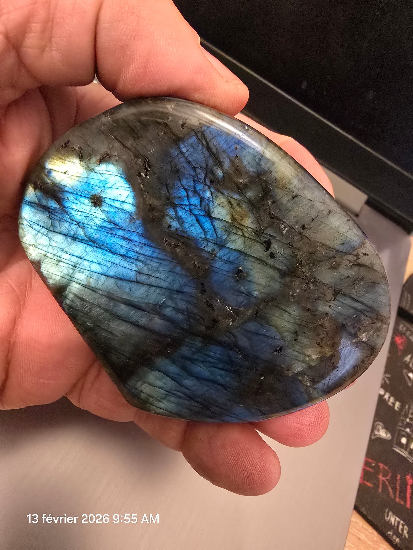Labradorite de Madagascar, Forme libre N°11 qualité AAA.