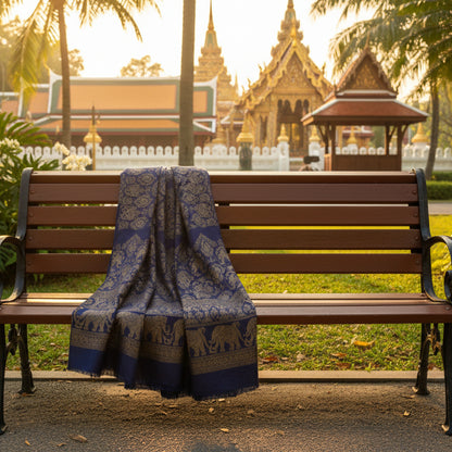 Echarpe Foulard 100 % Cashmire fabrication Thaïlandaise env. 175x68cm.
