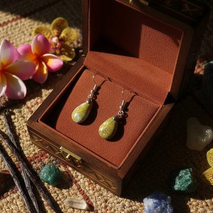 Boucles d'Oreilles en Opale verte de Madagascar