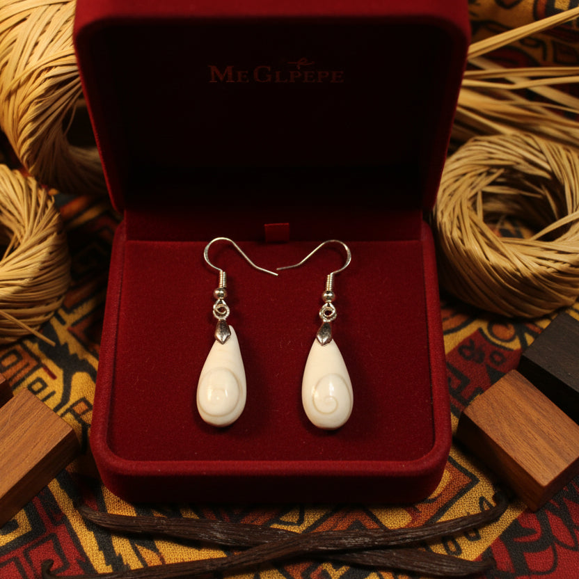 Boucles d'oreilles en Oeil de Sainte Lucie de Madagascar