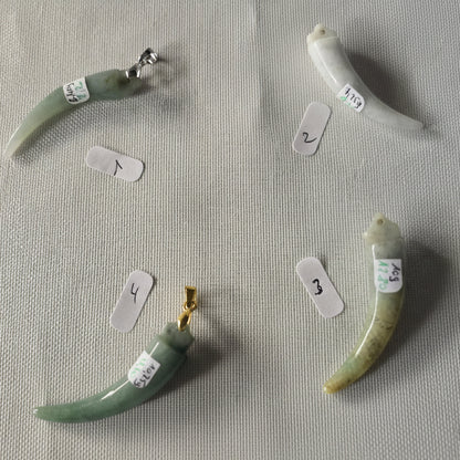Jade Birman, Pendentif corne qualité AAA+ série 3